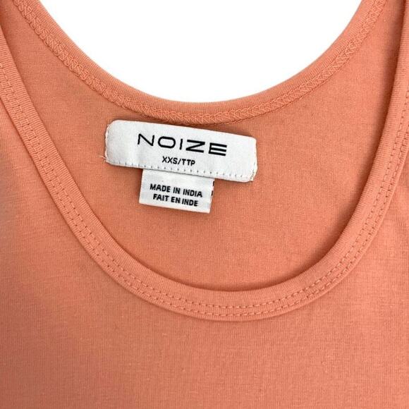 Noize Desi Scoop Neck Crop Tank Top Size XXS NWOT - Picture 3 of 6